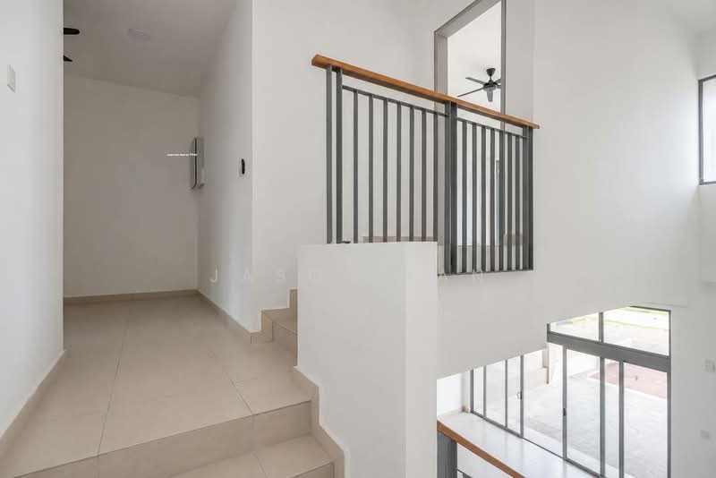 2-storey Terraced House for Sale in D'Island (Puchong) - Jason Tan - Corridor - PropertyGuru.com.my