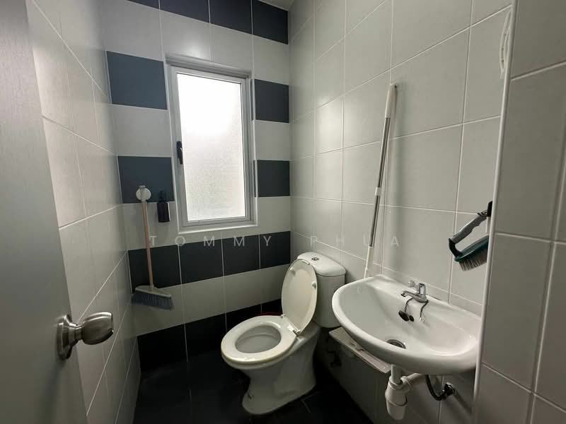 Apartment for Rent at Camellia Residence - Tommy Phua - Bathroom - PropertyGuru.com.my