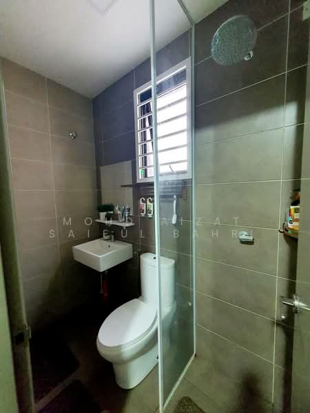 2-storey Terraced House for Sale in Bandar Puteri Bangi (Bangi) - Mohd Aizat Saiful Bahri - Bathroom - PropertyGuru.com.my