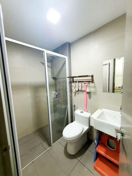 2-storey Terraced House for Sale in Bandar Puteri Bangi (Bangi) - Mohd Aizat Saiful Bahri - Bathroom - PropertyGuru.com.my