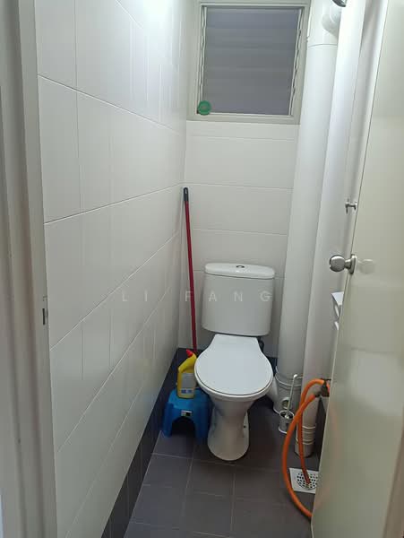 Pangsapuri untuk Dijual di Centrio Avenue - Li Fang - Bathroom - PropertyGuru.com.my