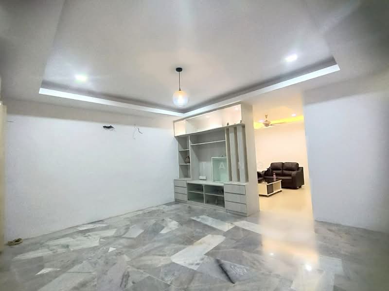 Rumah Teres 2 Tingkat untuk Dijual di Station 18 (Ipoh) - Gary Tang - Living Room - PropertyGuru.com.my