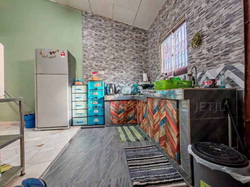 Rumah Teres untuk Dijual di Taman Pendamar Indah 2 (Klang) - Tom Lee - PropertyGuru.com.my