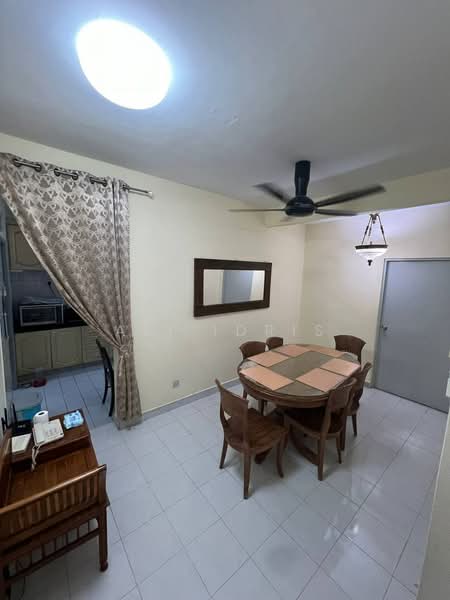 Rumah Berkembar untuk Dijual di Cheras (Selangor) - Ali Idris - Dining Room - PropertyGuru.com.my