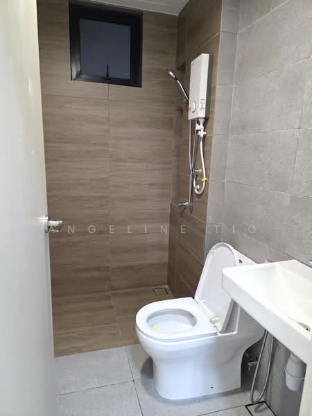 Service Residence for Rent at Vivo Executive Apartment - Angeline Tio - Bathroom - PropertyGuru.com.my