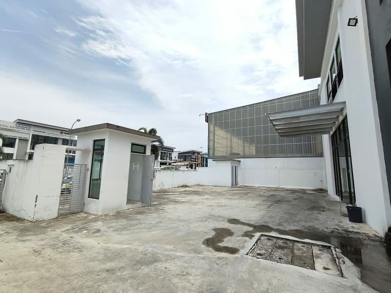 Warehouse for Sale in Taman Perniagaan Setia (Johor Bahru) - Johnson Yap - Exterior - PropertyGuru.com.my