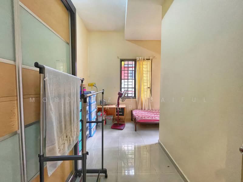 Semi-Detached House for Sale in Bandar Nusaputra (Puchong) - Mohd Aizat Saiful Bahri - PropertyGuru.com.my