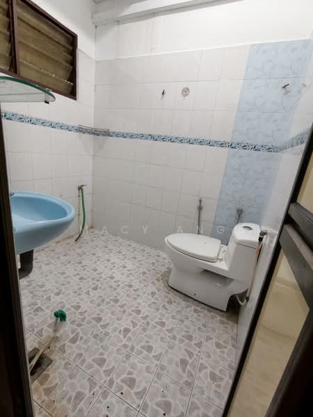 Rumah Teres 2 Tingkat untuk Dijual di Taman Desawan (Klang) - Macy Ang - Bathroom - PropertyGuru.com.my