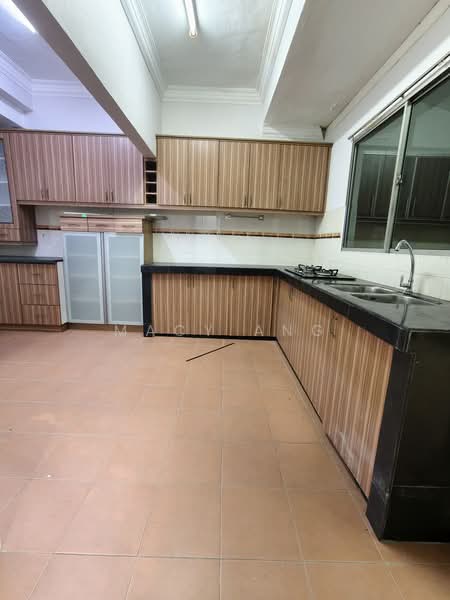 Rumah Teres 2 Tingkat untuk Dijual di Taman Desawan (Klang) - Macy Ang - Kitchen - PropertyGuru.com.my