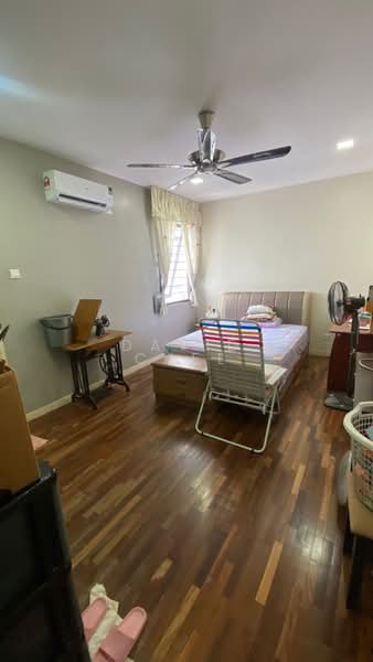 3-storey Terraced House for Rent in Lake Fields (Sungai Besi) - David Chee - Bedroom - PropertyGuru.com.my