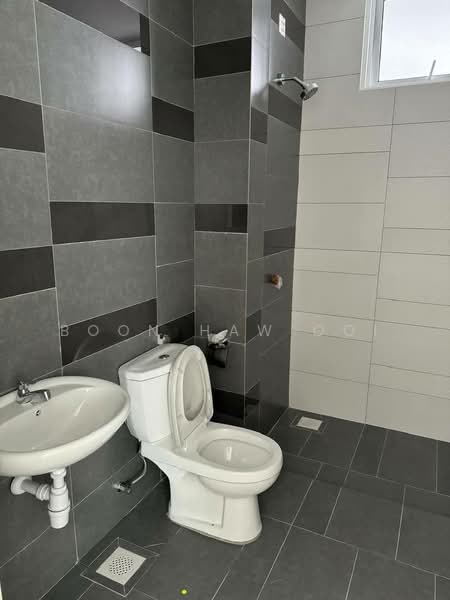Condominium for Rent at The Sky @ Tripark - Boon Haw Ooi - Bathroom - PropertyGuru.com.my