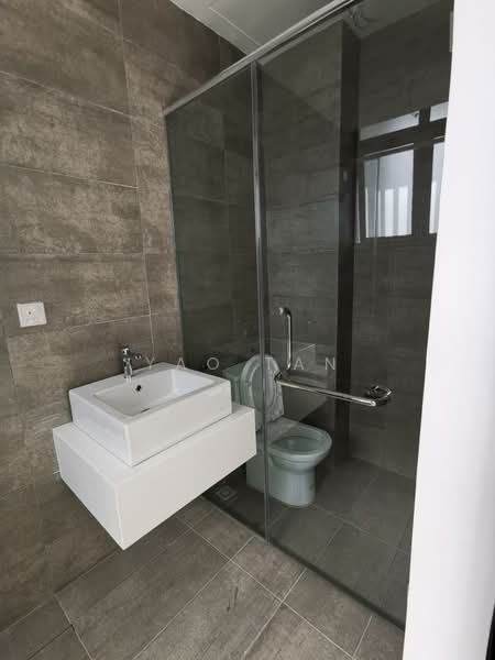 Service Residence for Sale at H2O Residences - Yao Tan - Bathroom - PropertyGuru.com.my