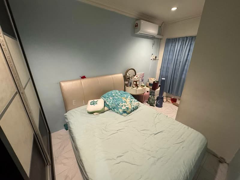 2-storey Terraced House for Sale in TAMAN PUCHONG UTAMA (Puchong) - Elvis Kok - Bedroom - PropertyGuru.com.my