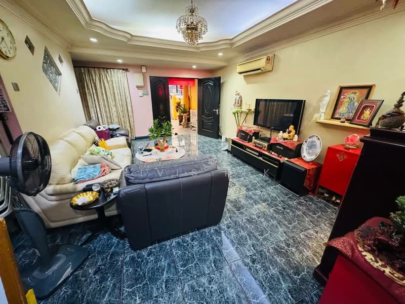2-storey Terraced House for Sale in TAMAN PUCHONG UTAMA (Puchong) - Elvis Kok - Living Room - PropertyGuru.com.my