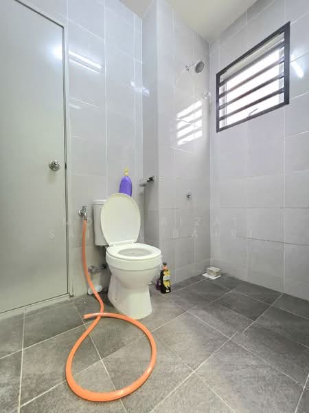 Rumah Teres 2 Tingkat untuk Dijual di Sepang (Selangor) - Mohd Aizat Saiful Bahri - Bathroom - PropertyGuru.com.my