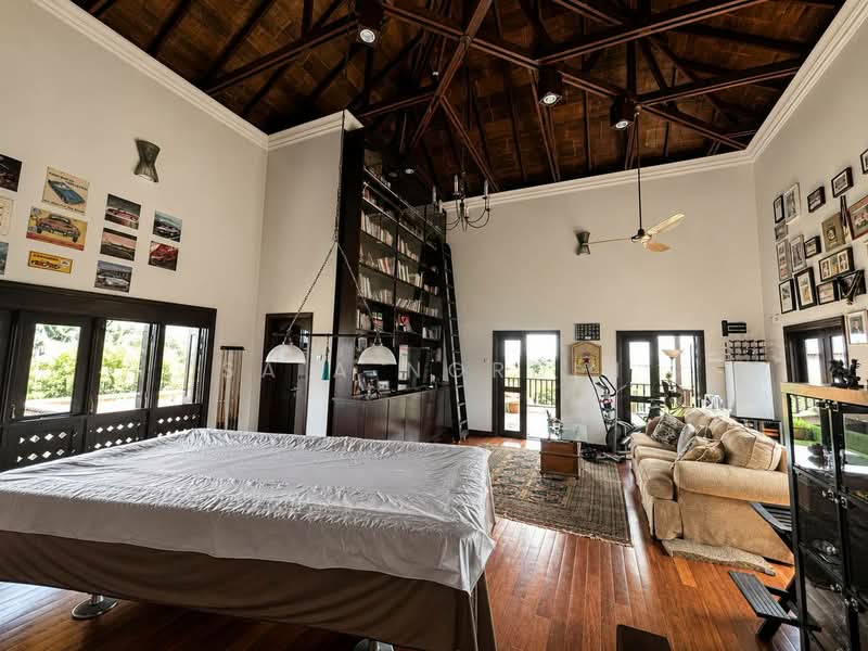 Rumah Banglo untuk Dijual di Kota Damansara (Selangor) - Sa'a Nordin - Living Room - PropertyGuru.com.my