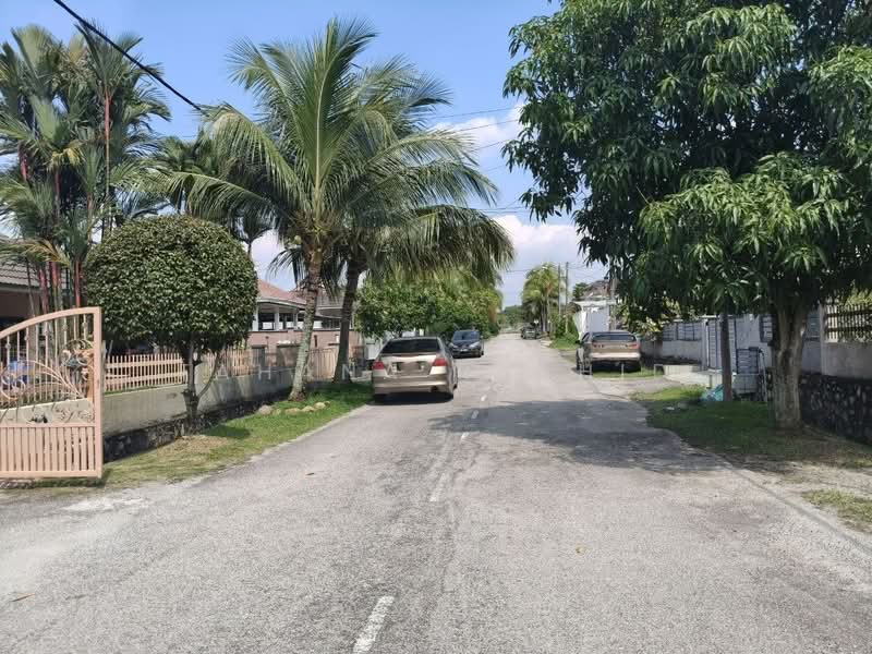 Rumah Banglo untuk Dijual di Bukit Sentosa (Rawang) - Fahana Rashid - Exterior - PropertyGuru.com.my