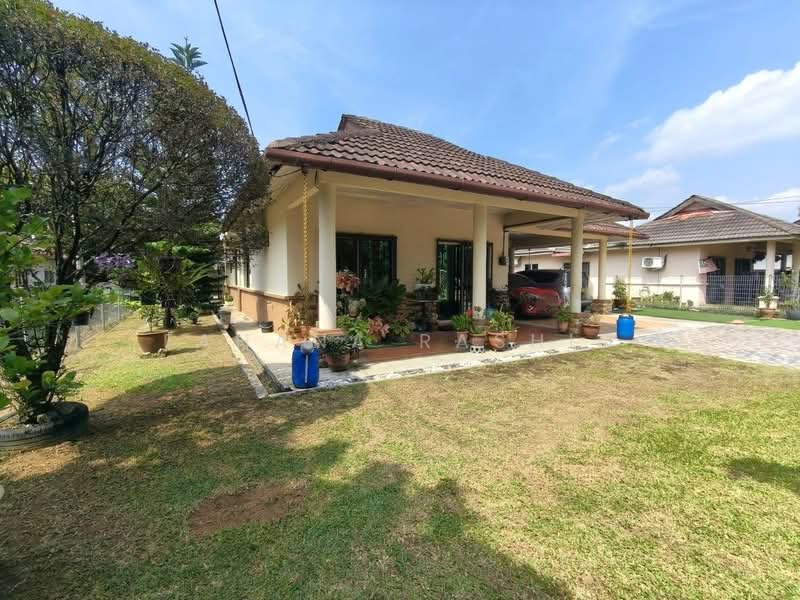 Rumah Banglo untuk Dijual di Bukit Sentosa (Rawang) - Fahana Rashid - Exterior - PropertyGuru.com.my