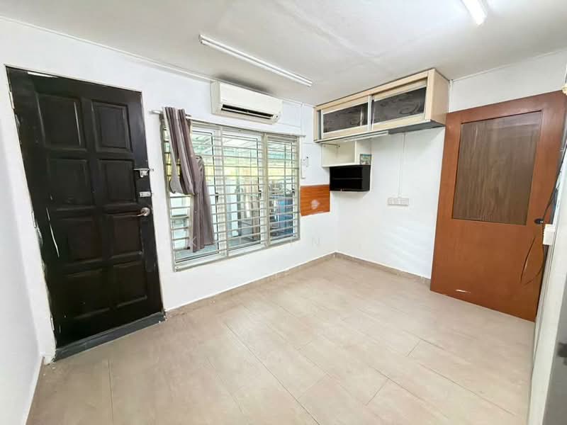 2-storey Terraced House for Sale in Bandar Bukit Beruntung (Bukit Beruntung) - Kelvin . - Interior - PropertyGuru.com.my