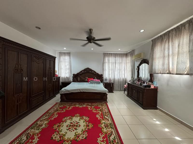 Semi-Detached House for Sale in Taman Kajang Impian (Kajang) - Mohd Aizat Saiful Bahri - Bedroom - PropertyGuru.com.my