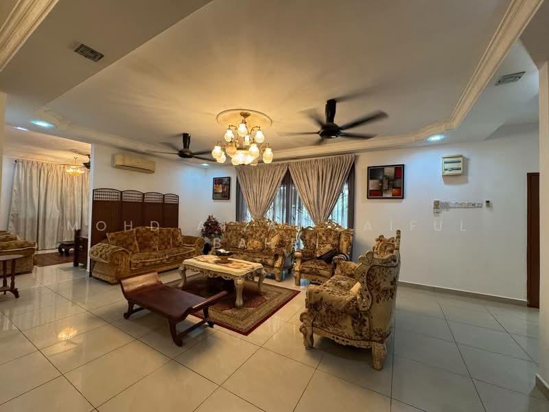 Semi-Detached House for Sale in Taman Kajang Impian (Kajang) - Mohd Aizat Saiful Bahri - Living Room - PropertyGuru.com.my