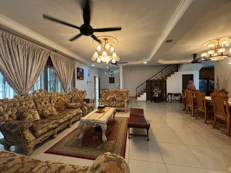 Semi-Detached House for Sale in Taman Kajang Impian (Kajang) - Mohd Aizat Saiful Bahri - Living Room - PropertyGuru.com.my