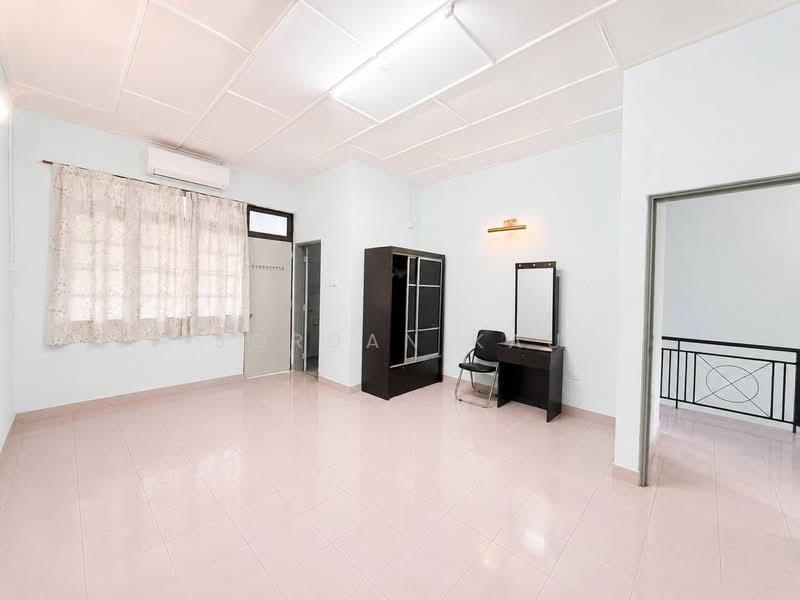Rumah Teres 2 Tingkat untuk Dijual di Permas Jaya (Johor Bahru) - Jordan Kau - PropertyGuru.com.my