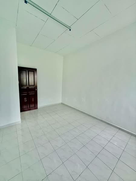 2-storey Terraced House for Sale in Taman Johor Jaya (Johor Bahru) - Siow Yan Er - Interior - PropertyGuru.com.my
