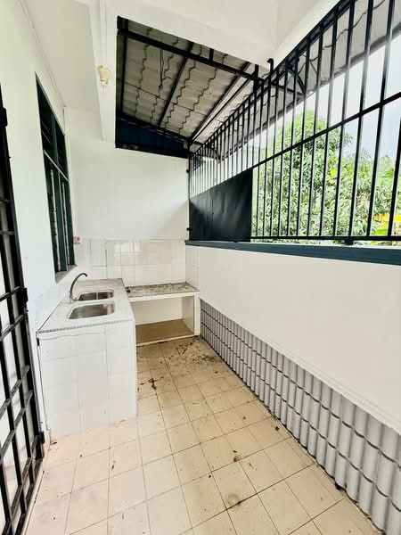 2-storey Terraced House for Sale in Taman Johor Jaya (Johor Bahru) - Siow Yan Er - Balcony - PropertyGuru.com.my