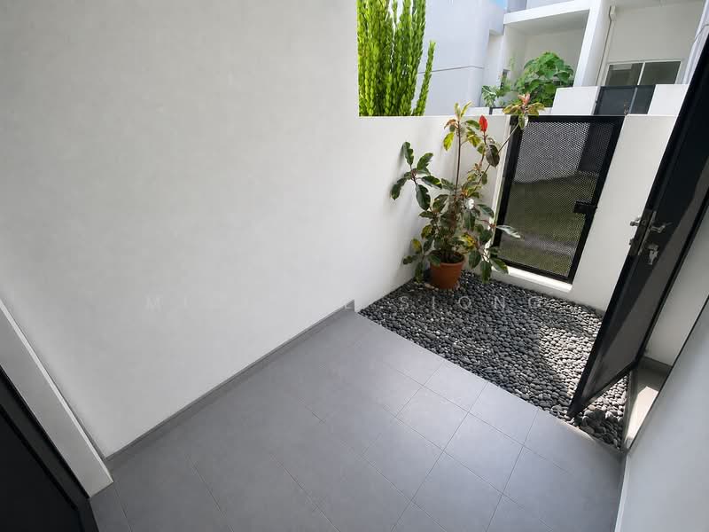 2-storey Terraced House for Rent in Bandar Gamuda Gardens (Rawang) - Michael Siong - Exterior - PropertyGuru.com.my