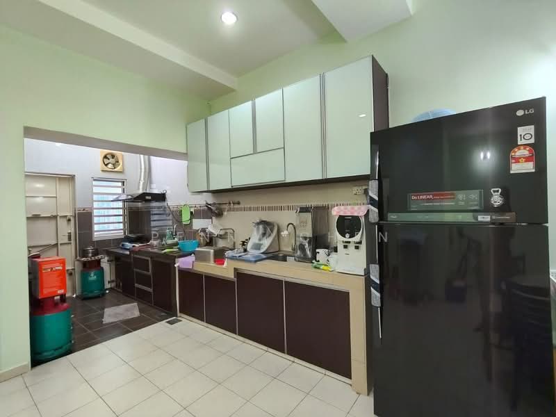 2-storey Terraced House for Sale in Seri Margosa (Ipoh) - PENNY CHEN - Kitchen - PropertyGuru.com.my