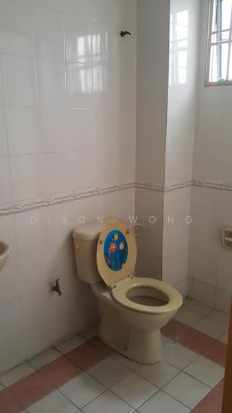 Rumah Teres 2 Tingkat untuk Disewa di Sri Petaling (Kuala Lumpur) - Dixon Wong - Bathroom - PropertyGuru.com.my