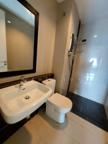 Service Residence for Sale at Pandora @ Tropicana Metropark - James Loh - Bathroom - PropertyGuru.com.my