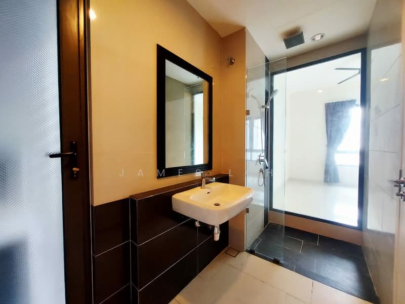 Service Residence for Sale at Pandora @ Tropicana Metropark - James Loh - Bathroom - PropertyGuru.com.my