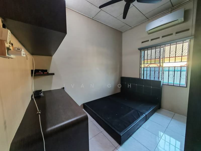 Rumah Banglo untuk Dijual di Taman Kelemak Jaya (Alor Gajah) - Ivan Goh - PropertyGuru.com.my
