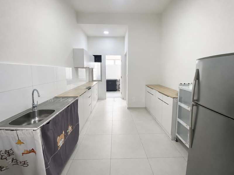 Rumah Teres 2 Tingkat untuk Disewa di Bandar Gamuda Gardens (Rawang) - Michael Siong - Kitchen - PropertyGuru.com.my