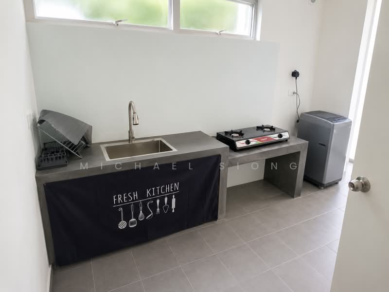 Rumah Teres 2 Tingkat untuk Disewa di Bandar Gamuda Gardens (Rawang) - Michael Siong - Kitchen - PropertyGuru.com.my