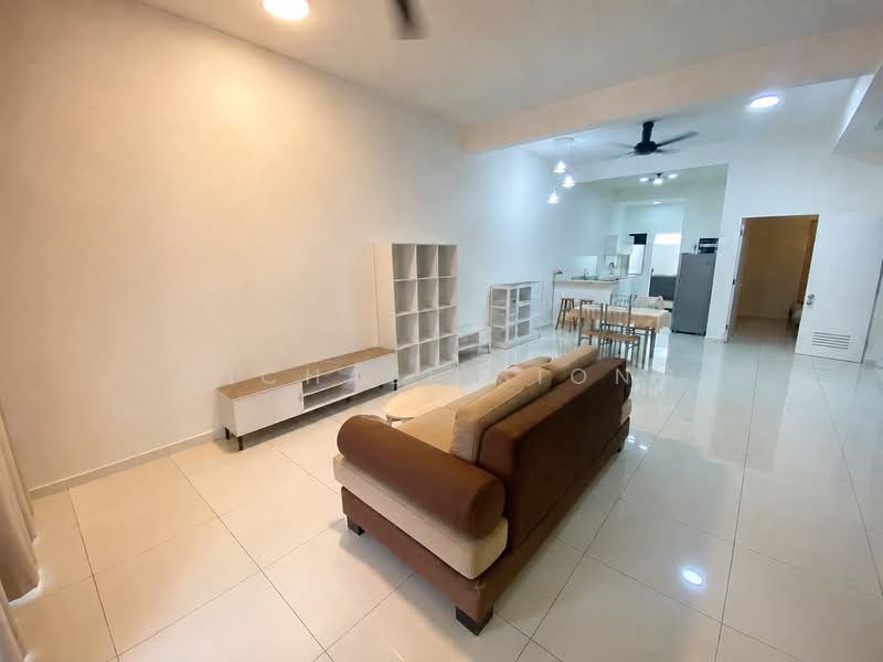 Rumah Teres 2 Tingkat untuk Disewa di Bandar Gamuda Gardens (Rawang) - Michael Siong - Living Room - PropertyGuru.com.my