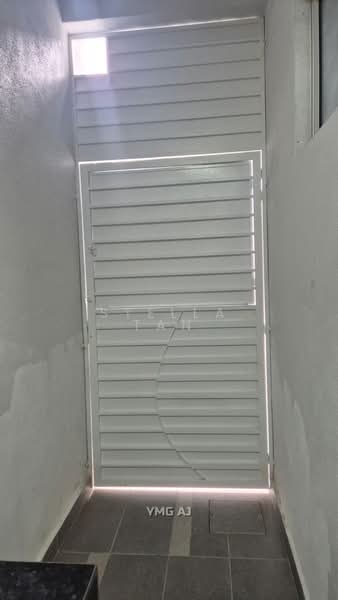 Townhouse for Rent in Taman Sri Sentosa (Klang) - Stella Tan - Entrance - PropertyGuru.com.my