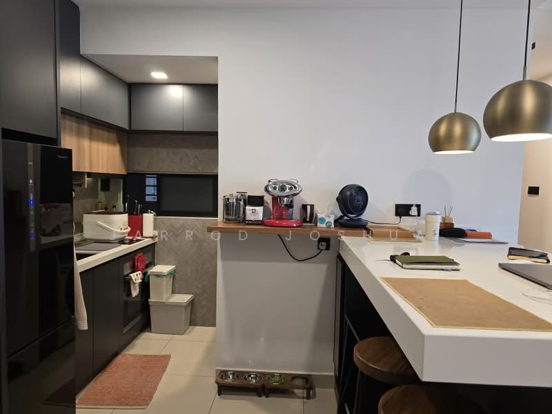 Service Residence for Sale at H2O Residences - Jarrod Joshua - Kitchen - PropertyGuru.com.my