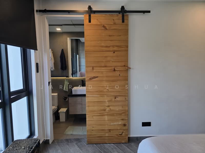 Service Residence for Sale at H2O Residences - Jarrod Joshua - Bathroom - PropertyGuru.com.my