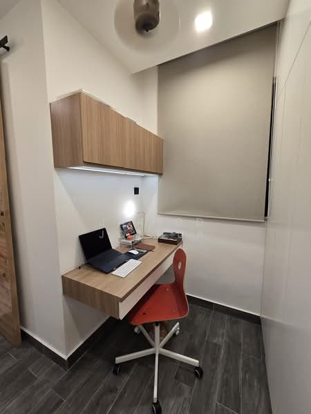Service Residence for Sale at H2O Residences - Jarrod Joshua - Study - PropertyGuru.com.my