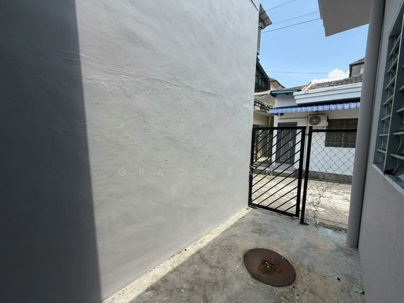 1-storey Terraced House for Rent in Taman Seri Suria (Kluang) - Grace Fan - PropertyGuru.com.my