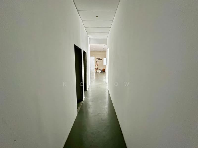Office for Rent in Taman Pulai Mutiara (Iskandar Puteri (Nusajaya)) - Nick Low - Corridor - PropertyGuru.com.my