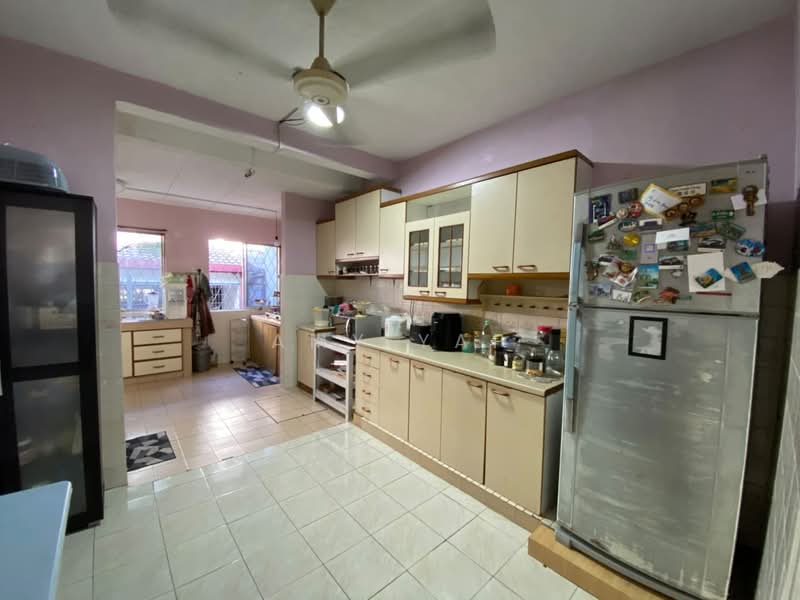 2-storey Terraced House for Rent in Bandar Menjalara (Kuala Lumpur) - Amy Yap - Kitchen - PropertyGuru.com.my