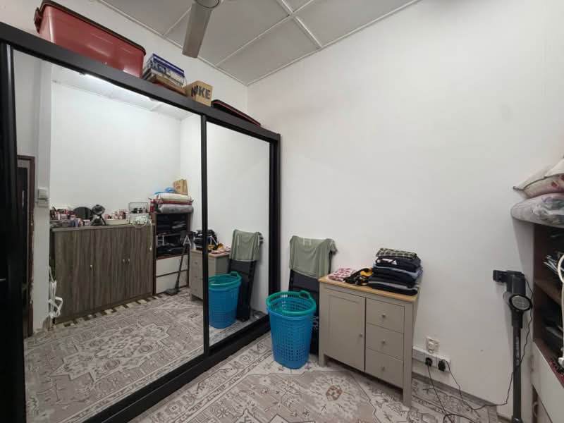 1-storey Terraced House for Sale in Ulu Kelang (Kuala Lumpur) - Hanif Hanz - Bedroom - PropertyGuru.com.my