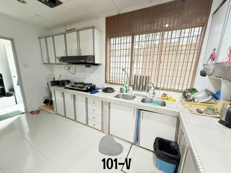 2-storey Terraced House for Sale in Taman Sentosa (Klang) - Ivy Por - Kitchen - PropertyGuru.com.my