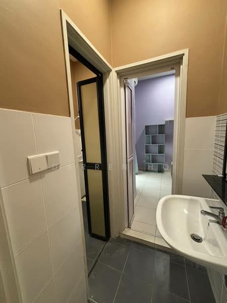 2-storey Terraced House for Rent in Iskandar Puteri (Nusajaya) (Johor) - Darren Ho - Bathroom - PropertyGuru.com.my
