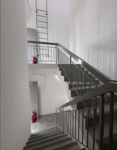 Factory for Sale in Taman Sepang (Sepang) - Henry Chew - Corridor - PropertyGuru.com.my