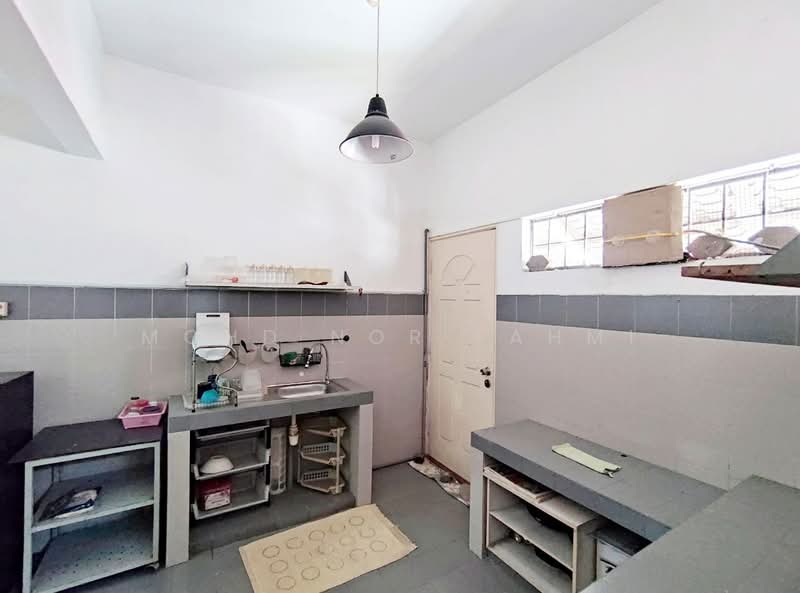 Rumah Teres 2 Tingkat untuk Dijual di Seksyen 13 (Shah Alam) - Mohd Nor Fahmi - PropertyGuru.com.my
